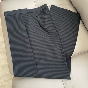 Dress Barn dress pants- like new